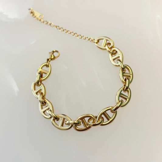 Bold Loop bracelet
