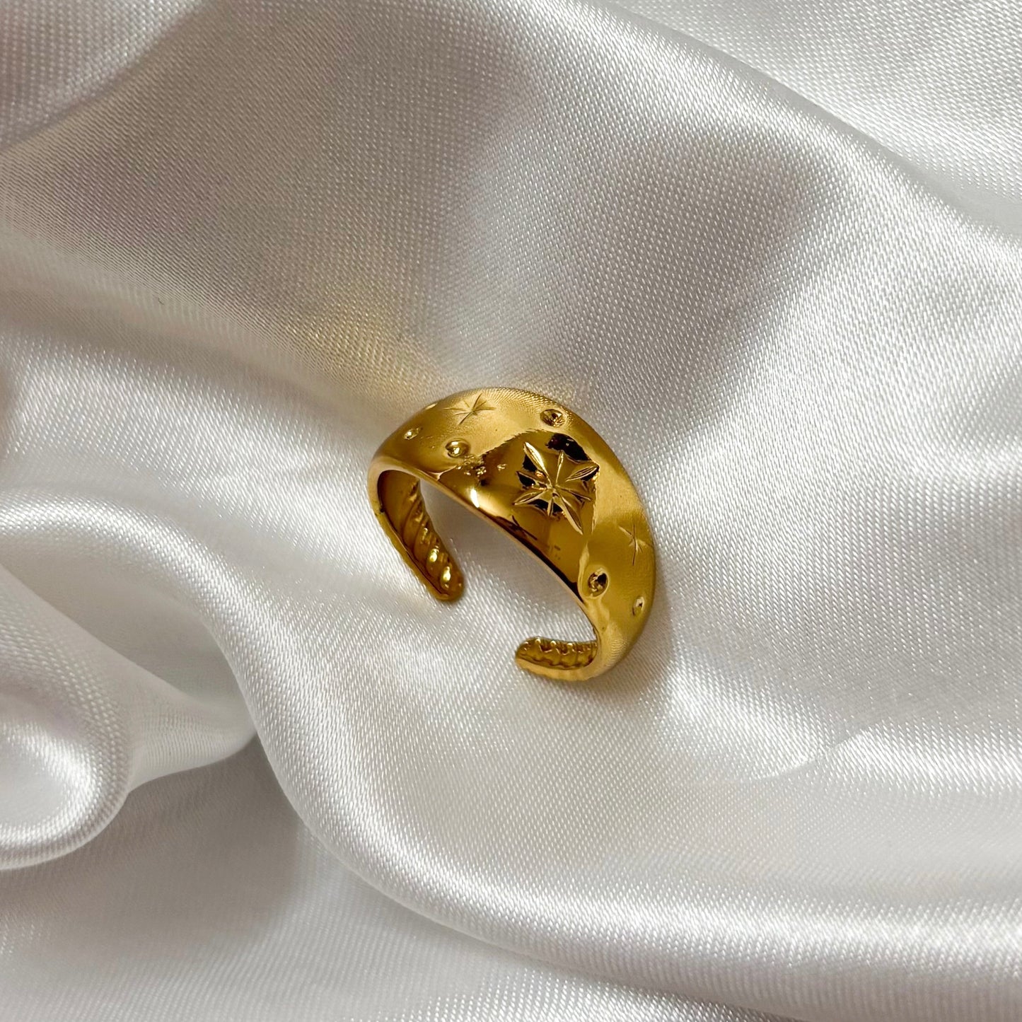 Stardust Dome Ring