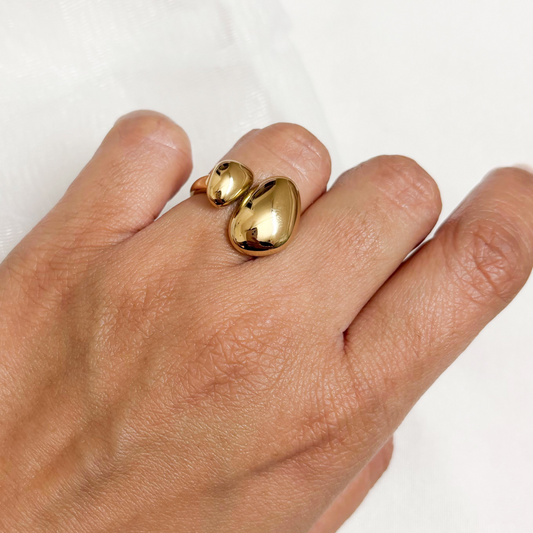 Molten muse ring