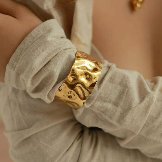 Bora Bold HandCuff