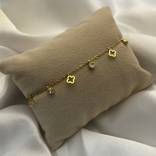 Golden luck bracelet